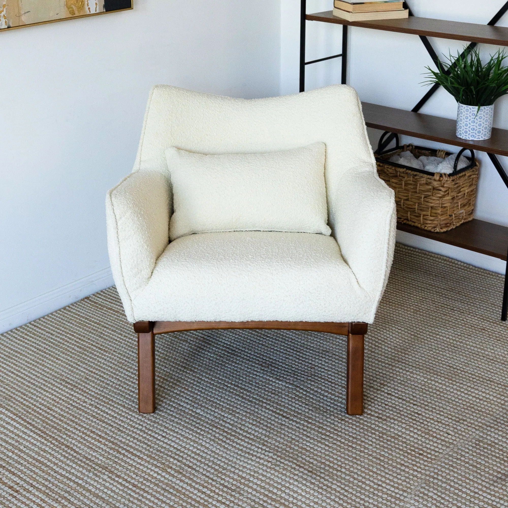Brayden - Mid-Century Moder Armchair by Couch.com