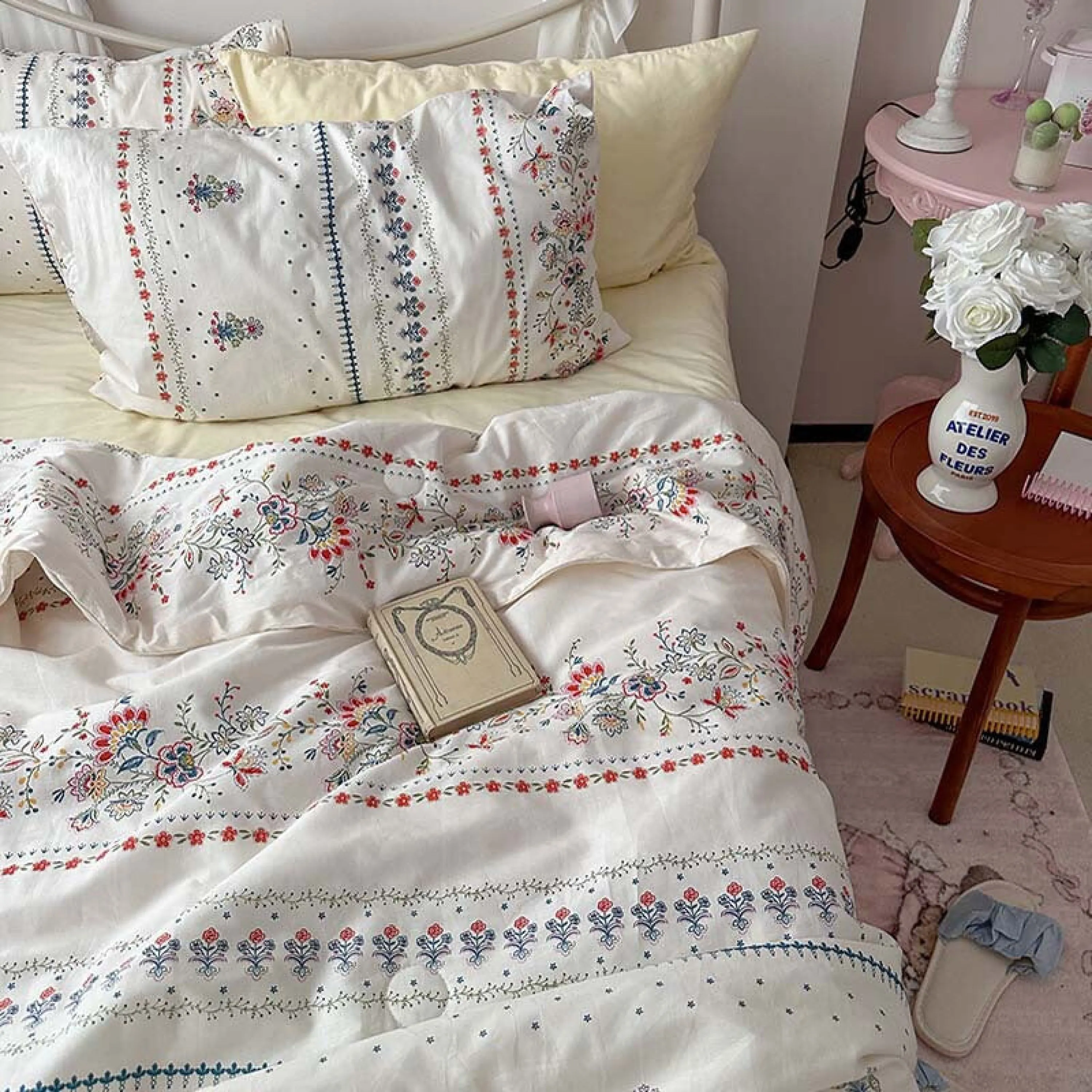 Floral Cottage Blanket Set / Cottage Blue