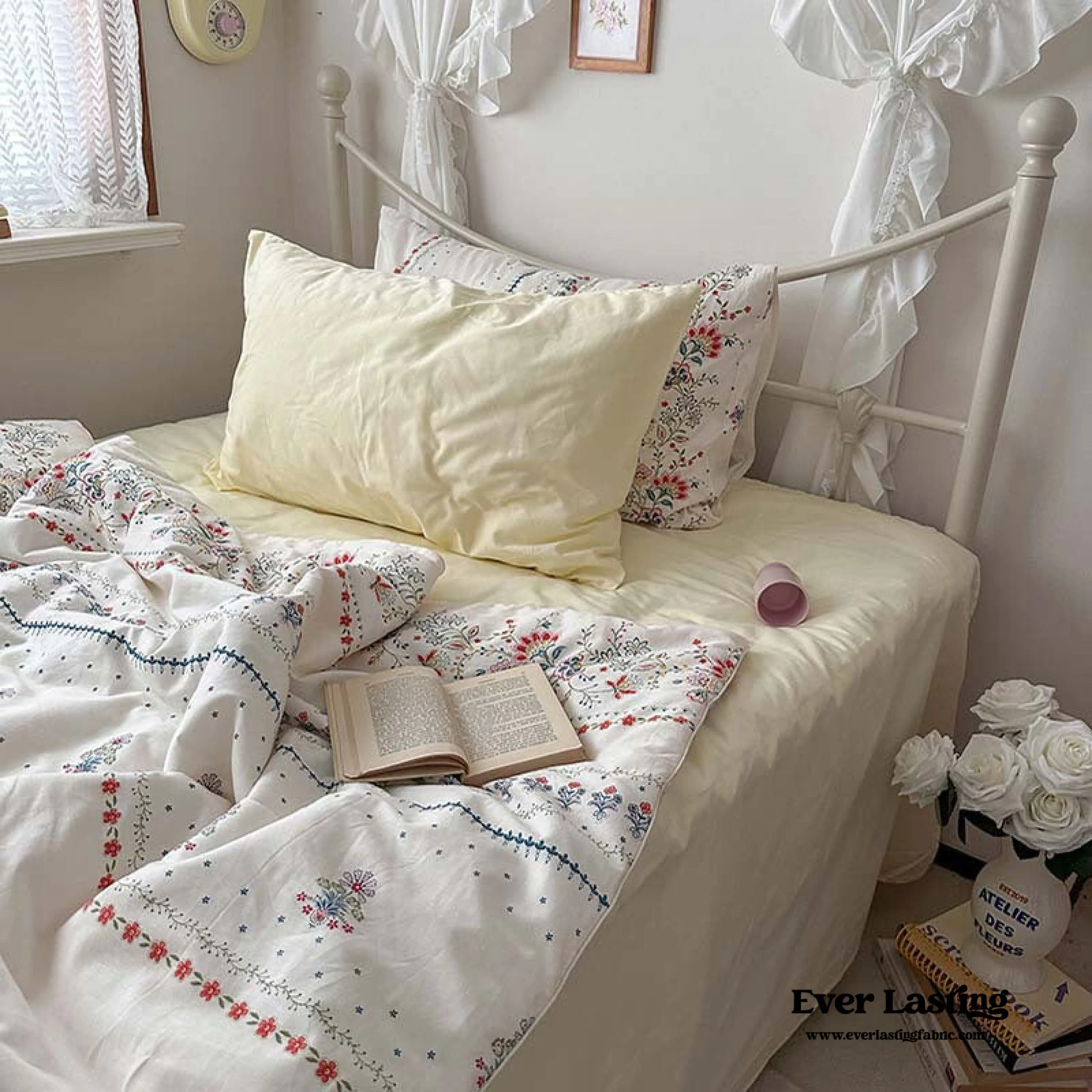 Floral Cottage Blanket Set / Cottage Blue