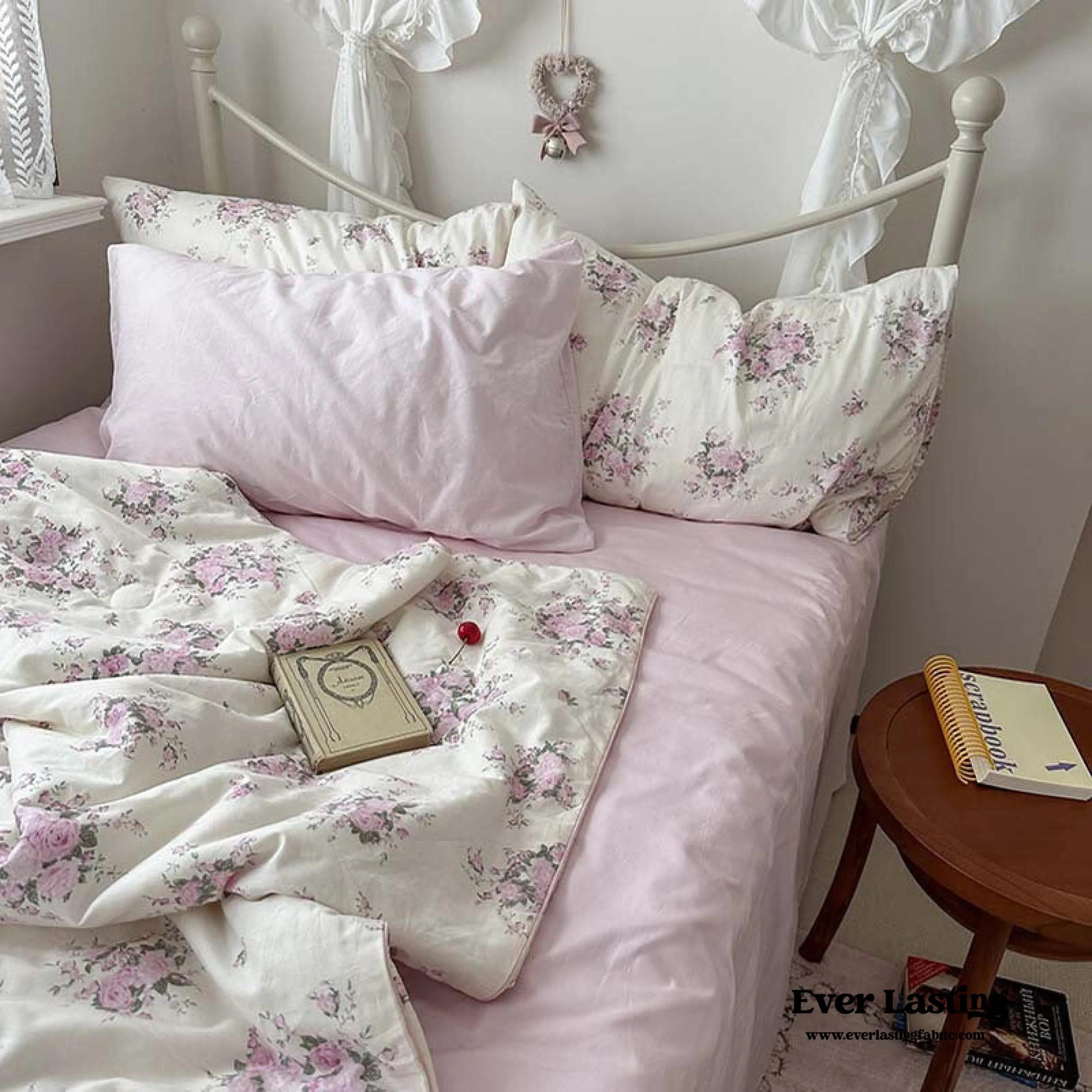 Floral Cottage Blanket Set / Cottage Blue