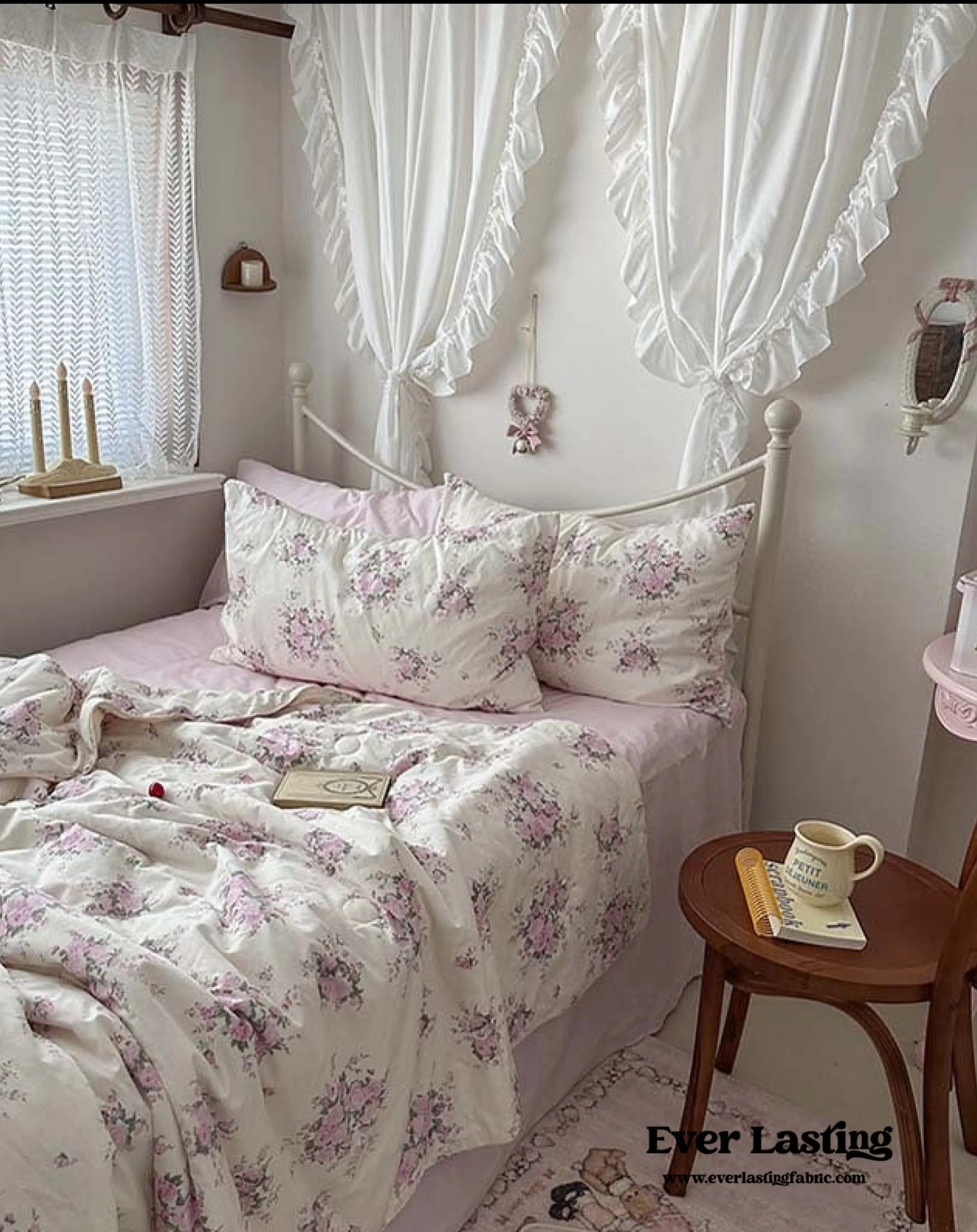Floral Cottage Blanket Set / Purple Floral