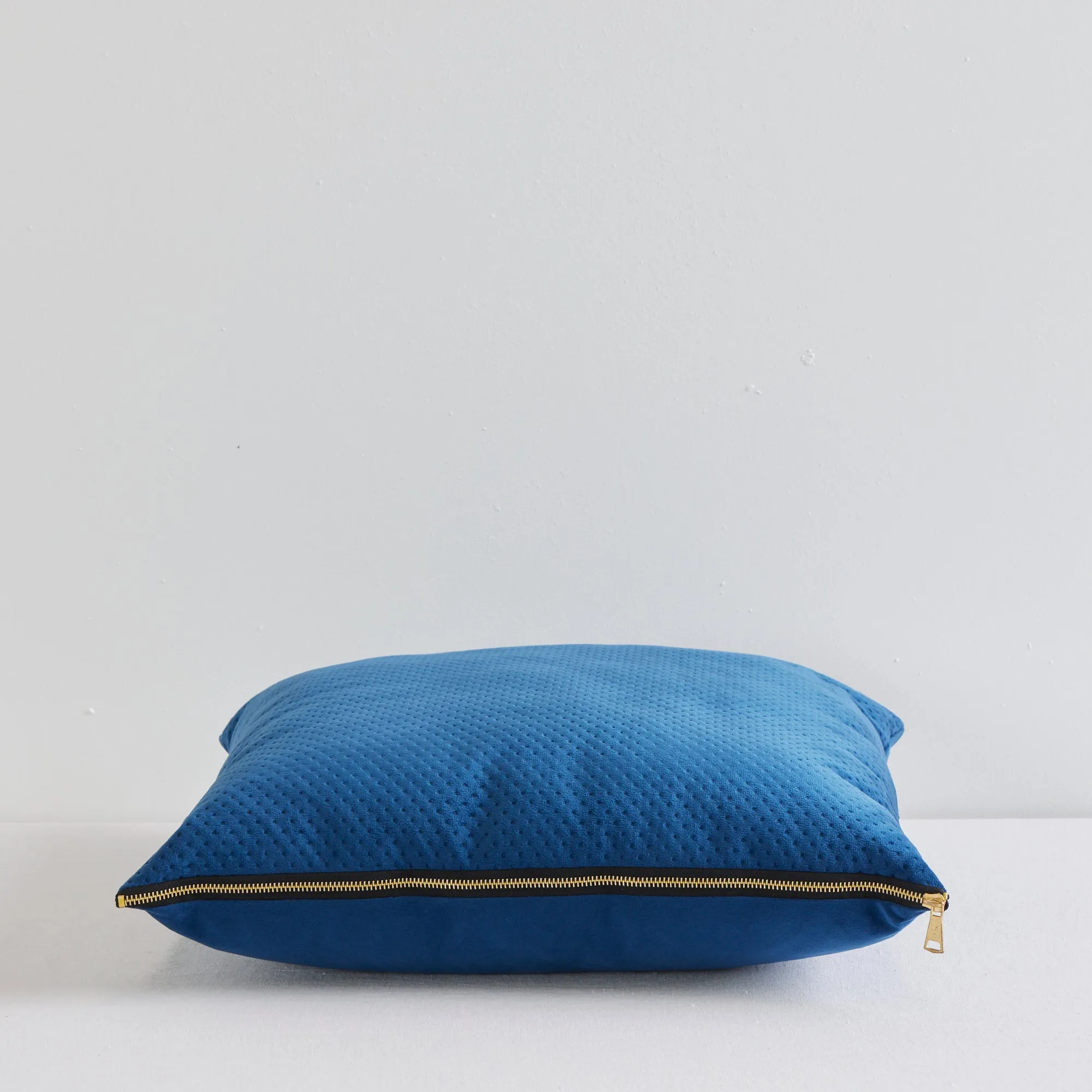 Hendry Velvet Cushion - Petrol - 50x50cm
