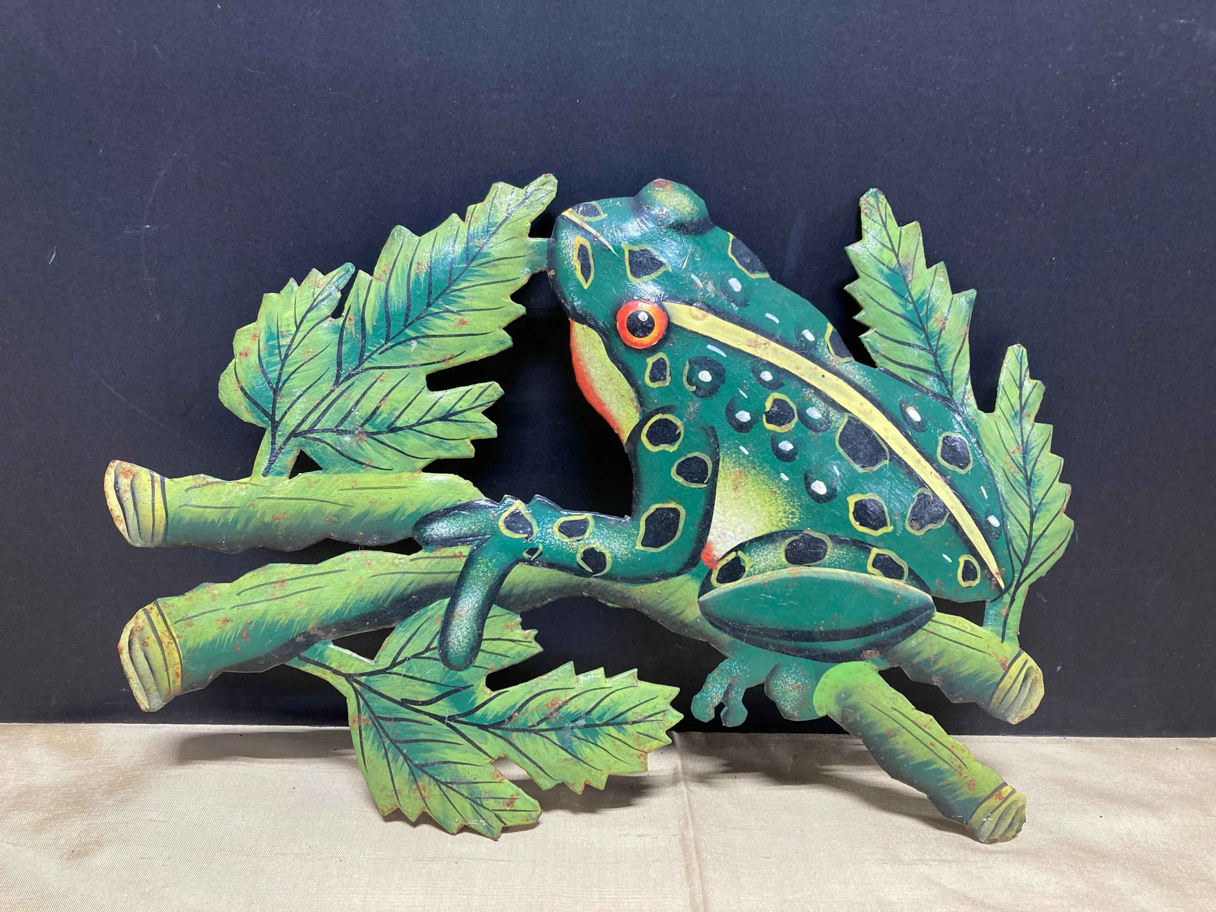Metal Frog Wall Art