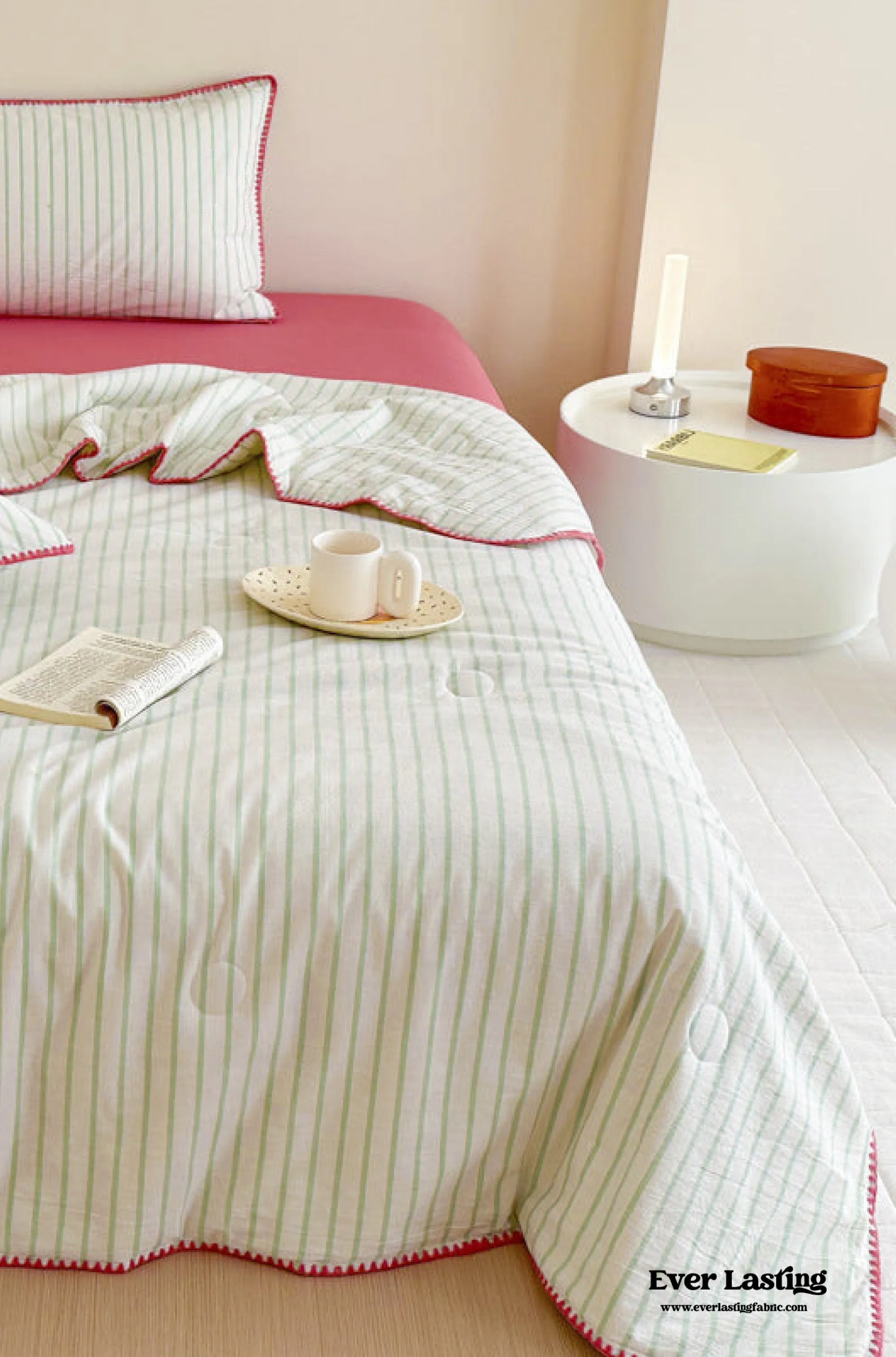 Striped Breathable Blanket Set / Gray