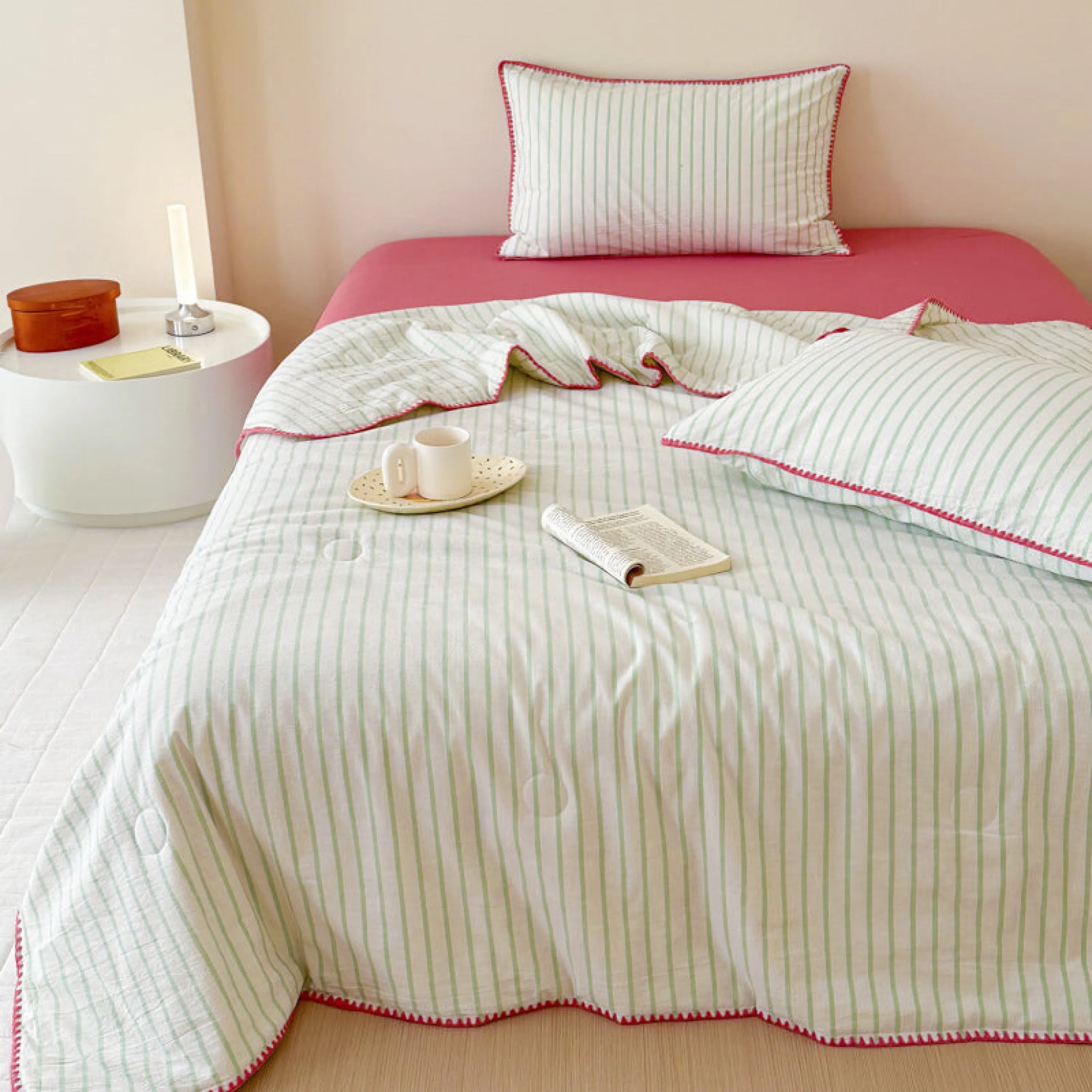 Striped Breathable Blanket Set / Gray